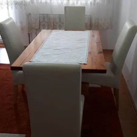 Central Wave Apartman