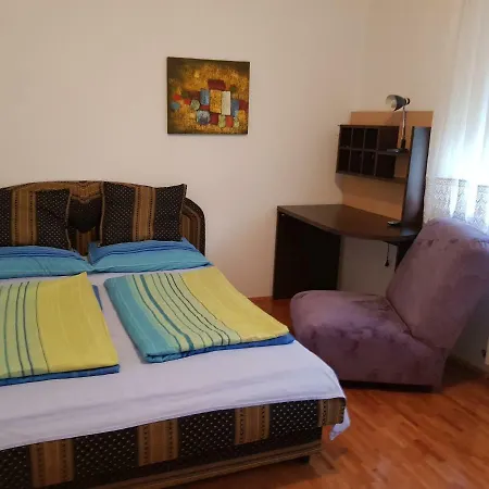 Central Wave Apartman Rum i privatbostad *